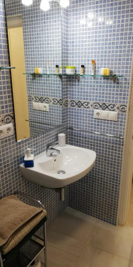 Apartamento En Calle Padilla Севилья Экстерьер фото
